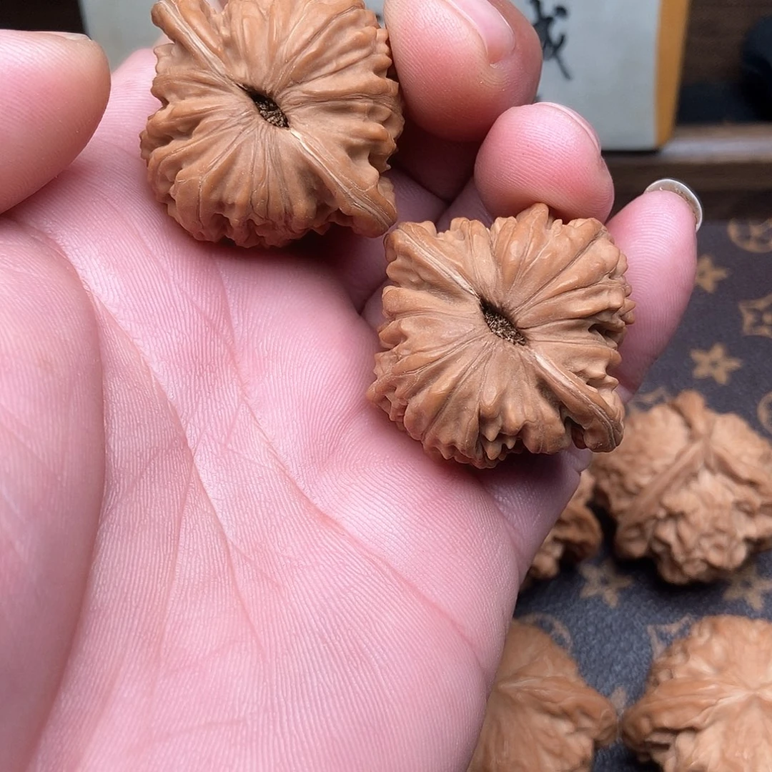 文玩核桃吊坠唐*四座楼