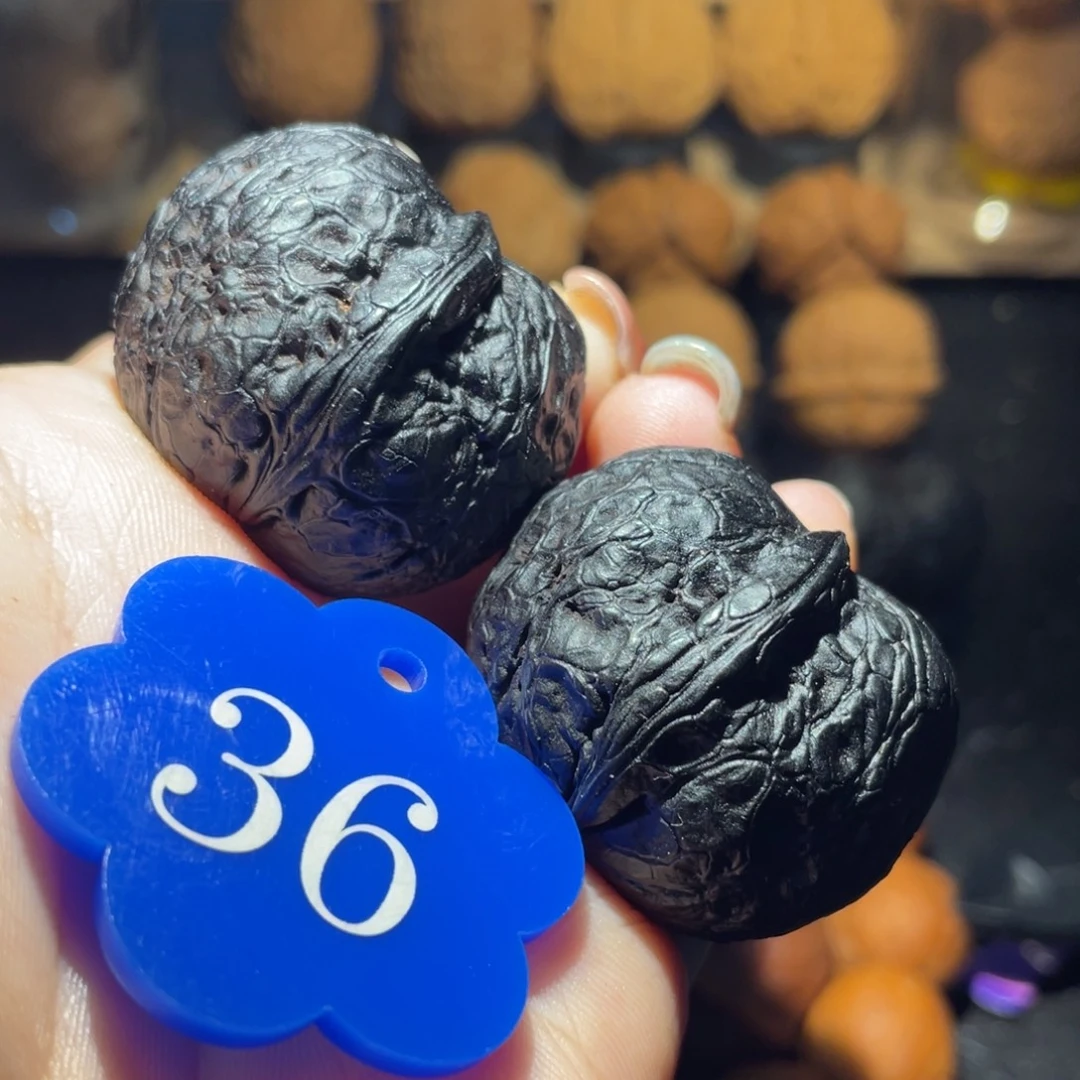 地闷元宝36尺寸核桃。