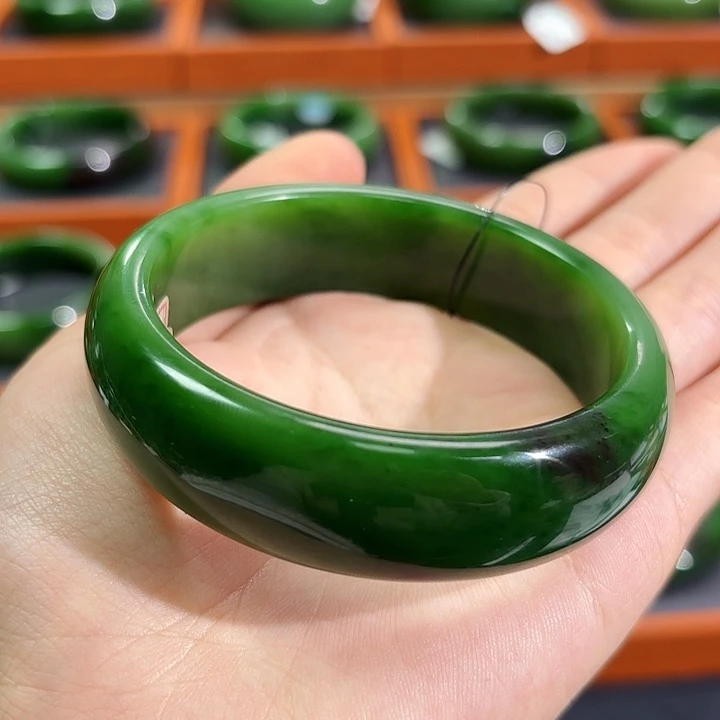 和田玉（碧玉）未镶嵌手镯红皮辣绿5960