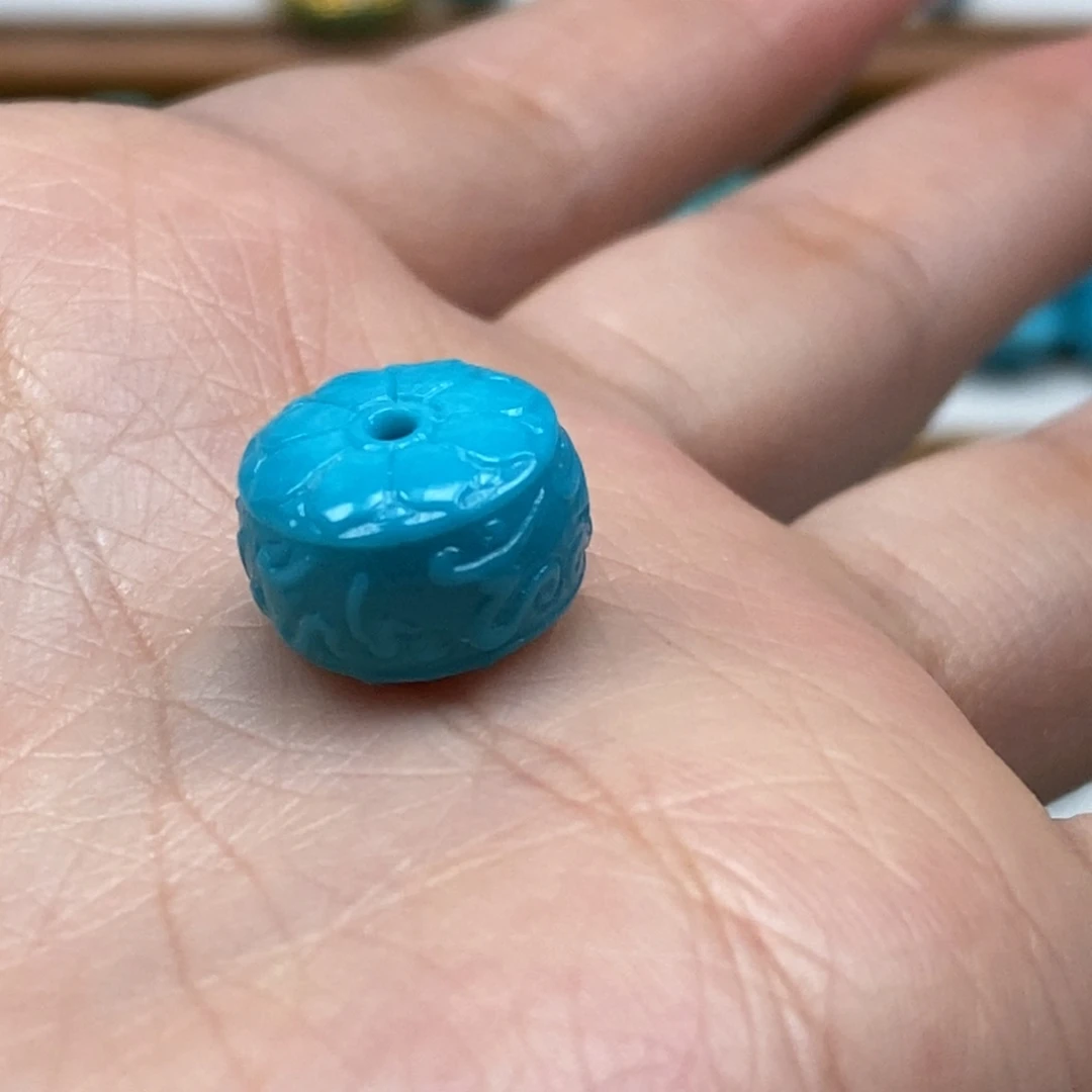 绿松石颈饰未镶嵌