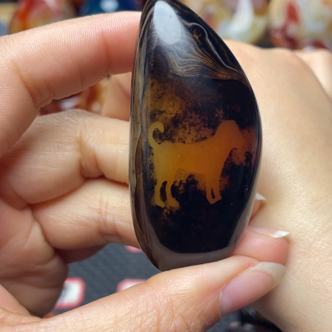 玛瑙/玉髓未镶嵌珠宝奇石