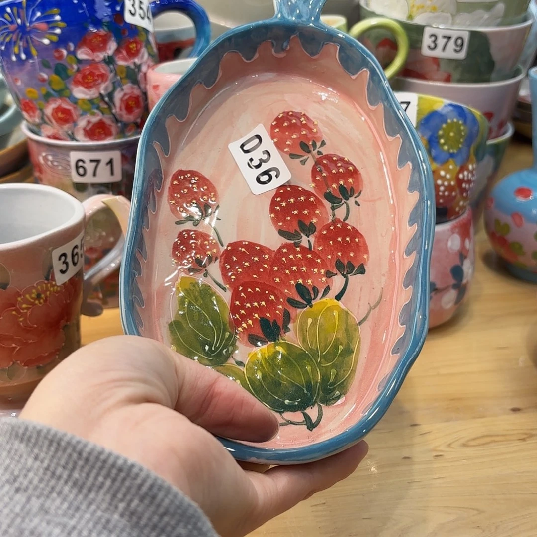 瓷片兔兔盖茨。兔兔好