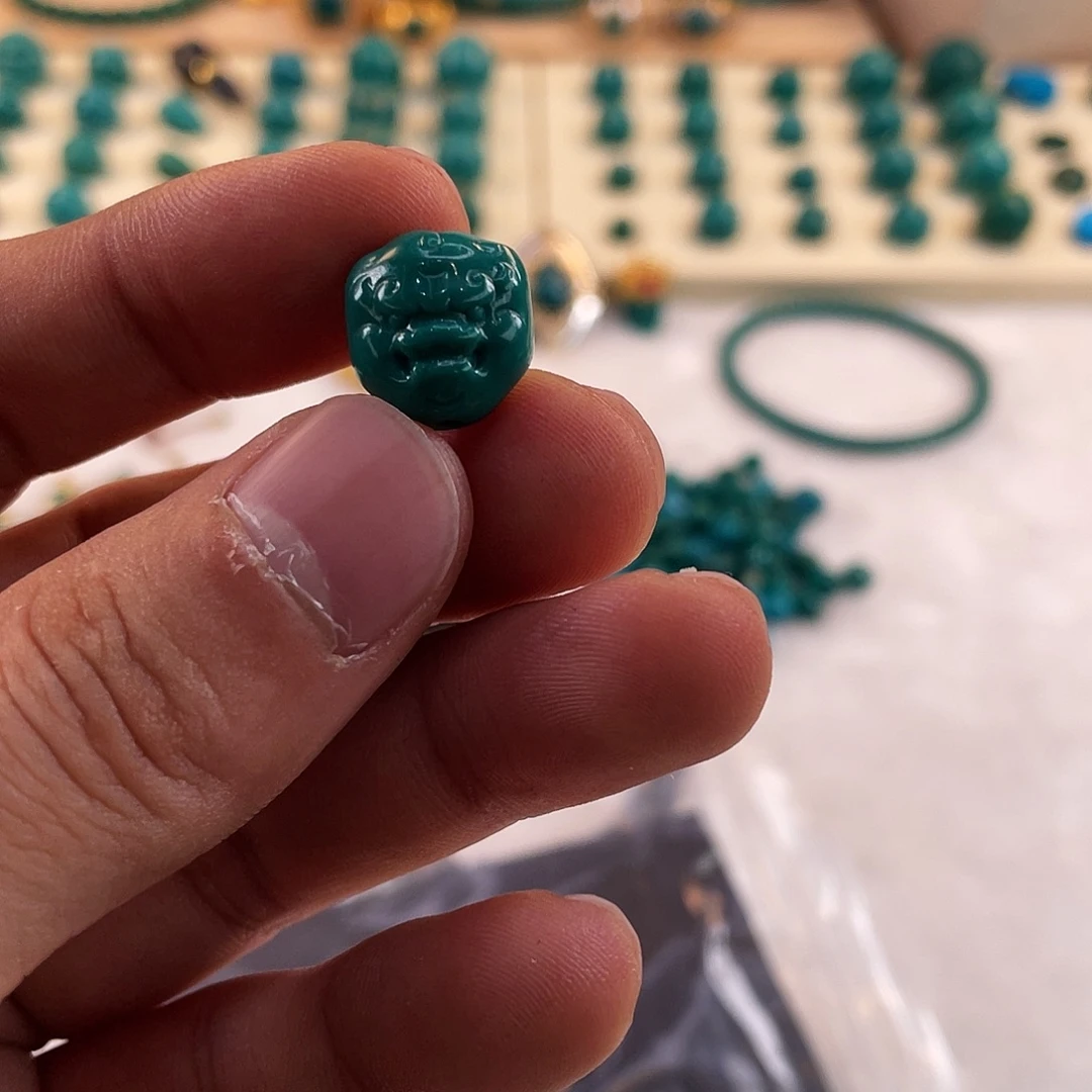 绿松石未镶嵌耳饰