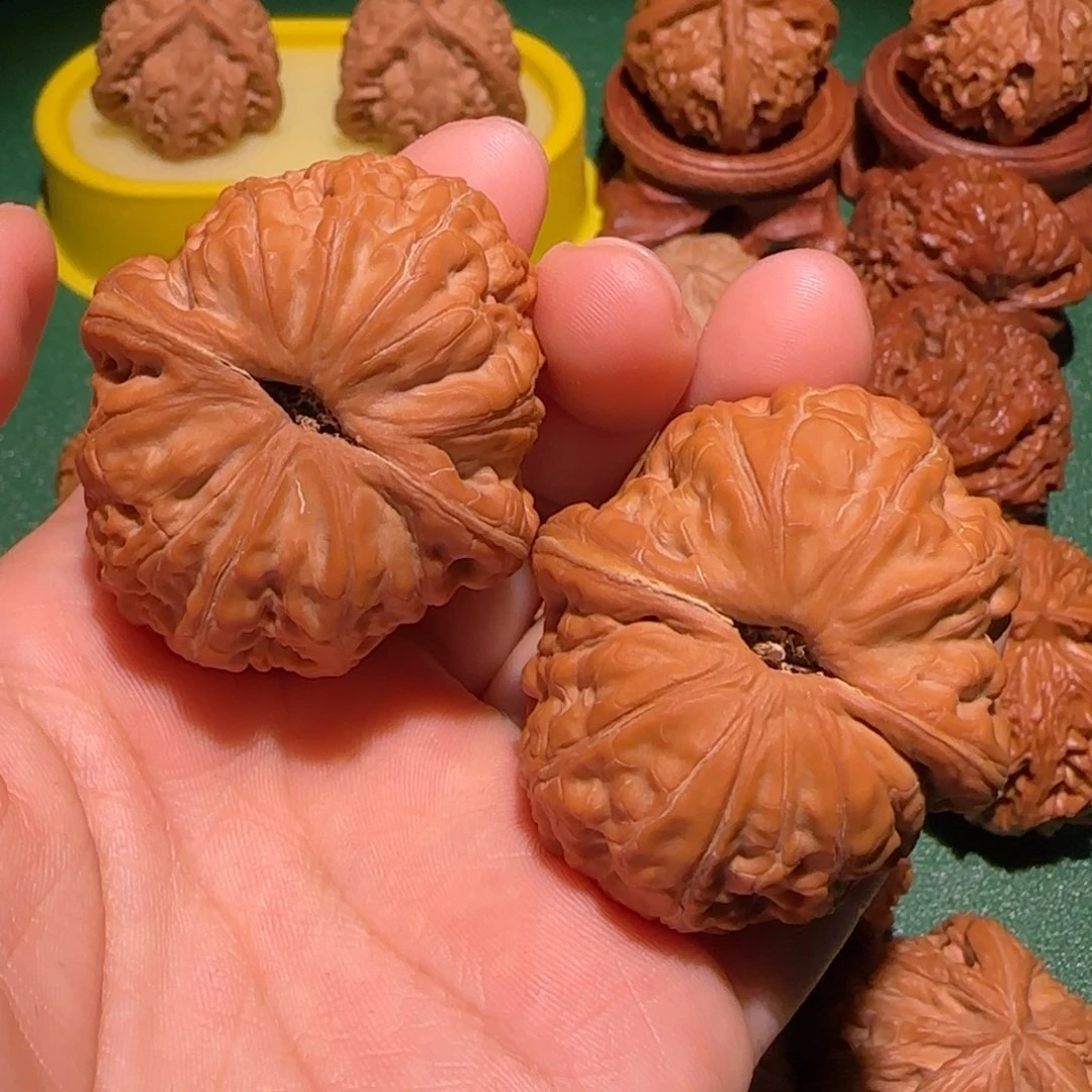 清***忆文玩核桃把件发发发