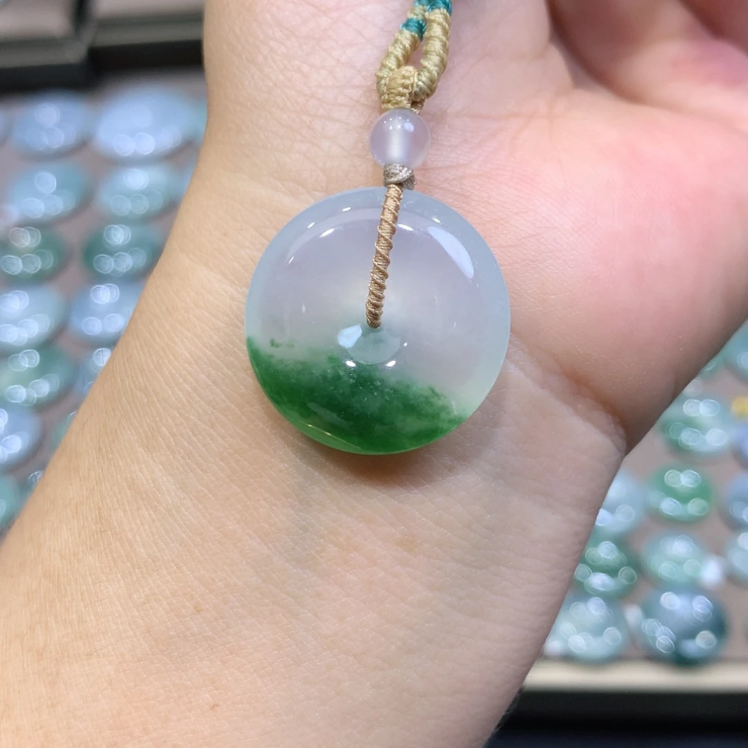 翡翠未镶嵌颈饰平安扣 22.8*5.7