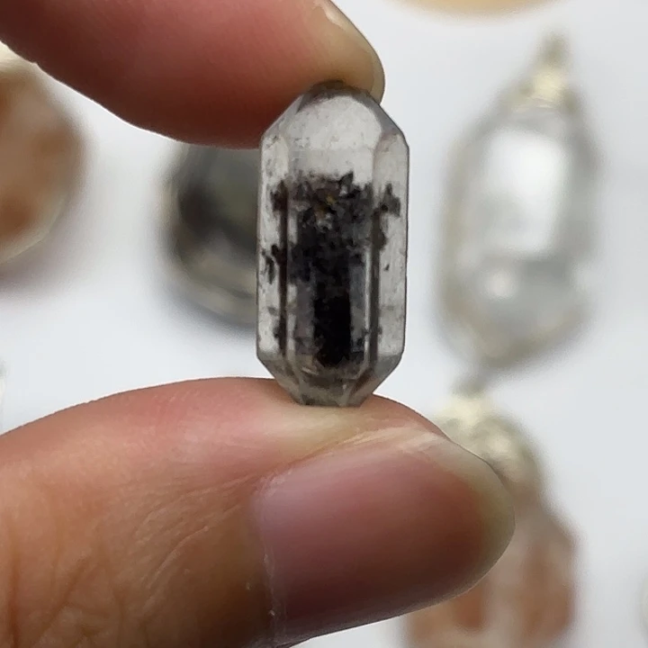 未镶嵌颈饰水晶糖心闪灵钻19mm+