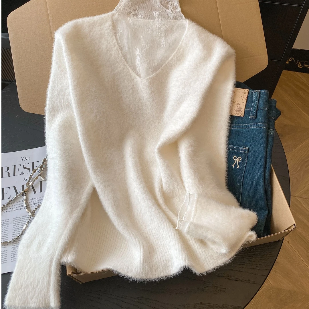 SM潮流半高V领蕾丝拼接温柔水貂绒毛衣女秋冬新款软糯打底针织衫