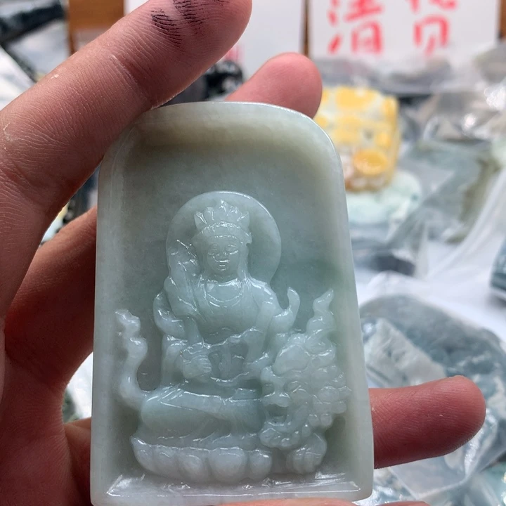 翡翠未镶嵌颈饰保真天然a货翡翠