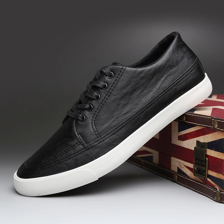 春秋男鞋板鞋韩版英伦潮鞋休闲商务正装透气皮鞋男婚礼防水软底鞋