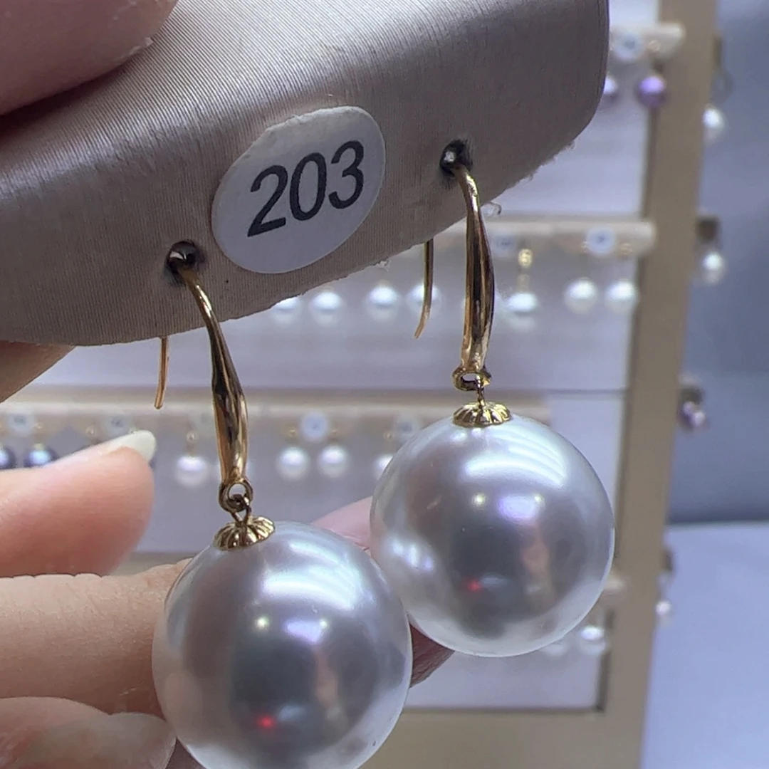 18K金镶嵌淡水珍珠耳饰