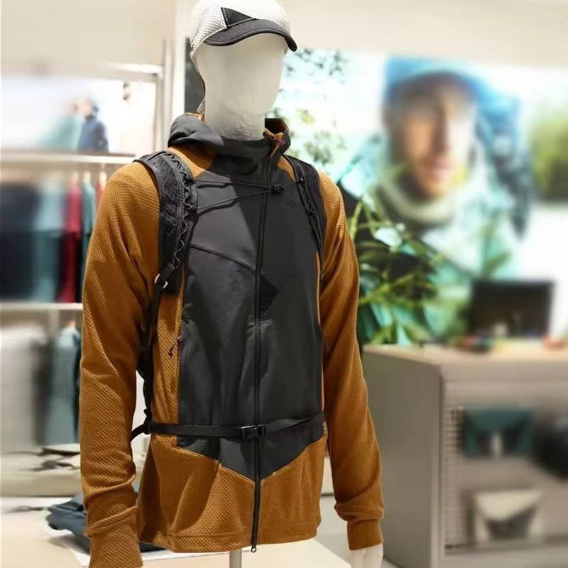 清仓捡漏！限定配色 聚热锁暖绒 3D立裁情侣户外连帽运动抓绒外套