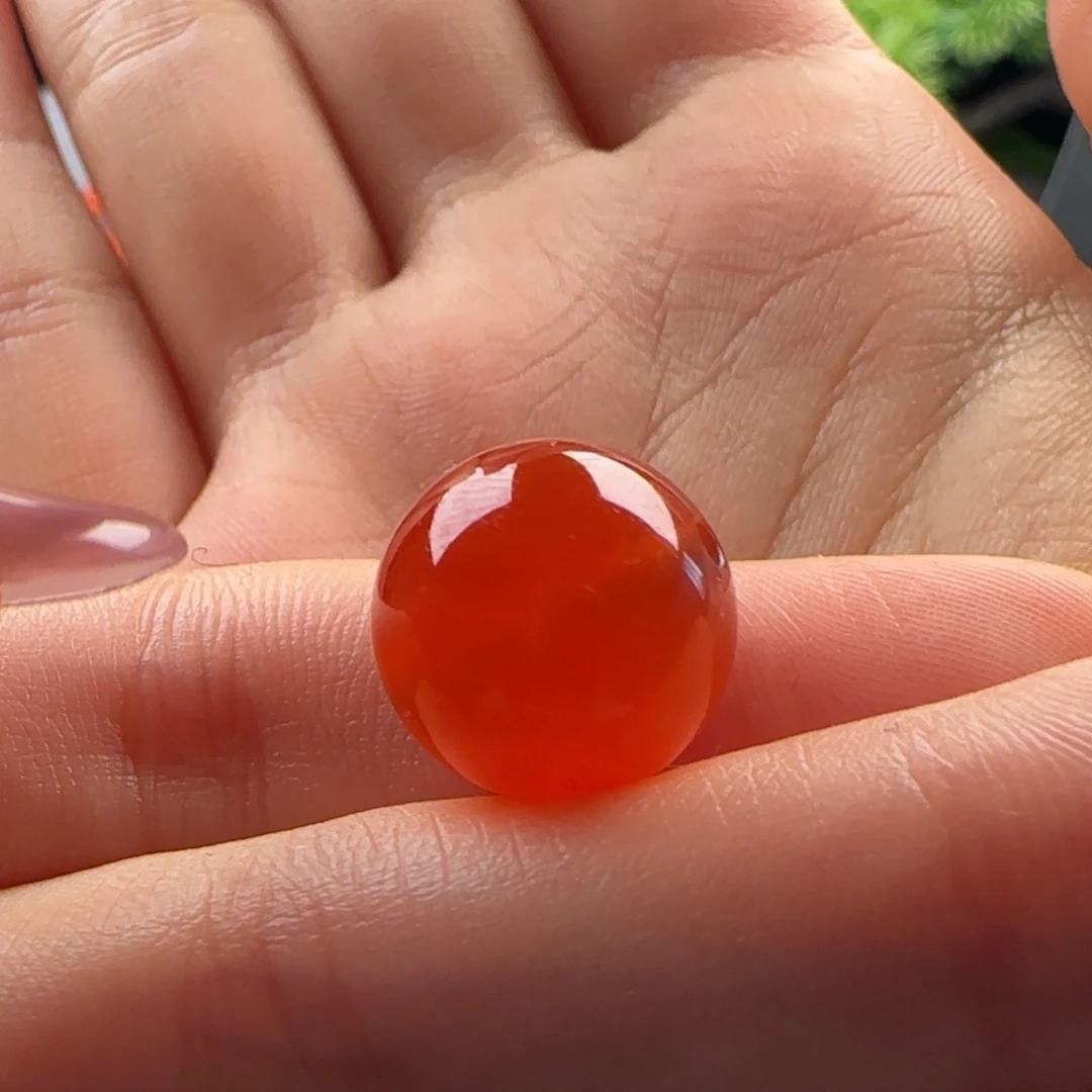 南红玛瑙未镶嵌圆珠14.6有裂