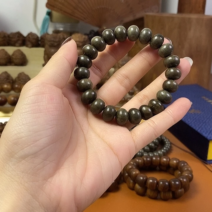 老山檀香微瑕疵阴沉9-12手串