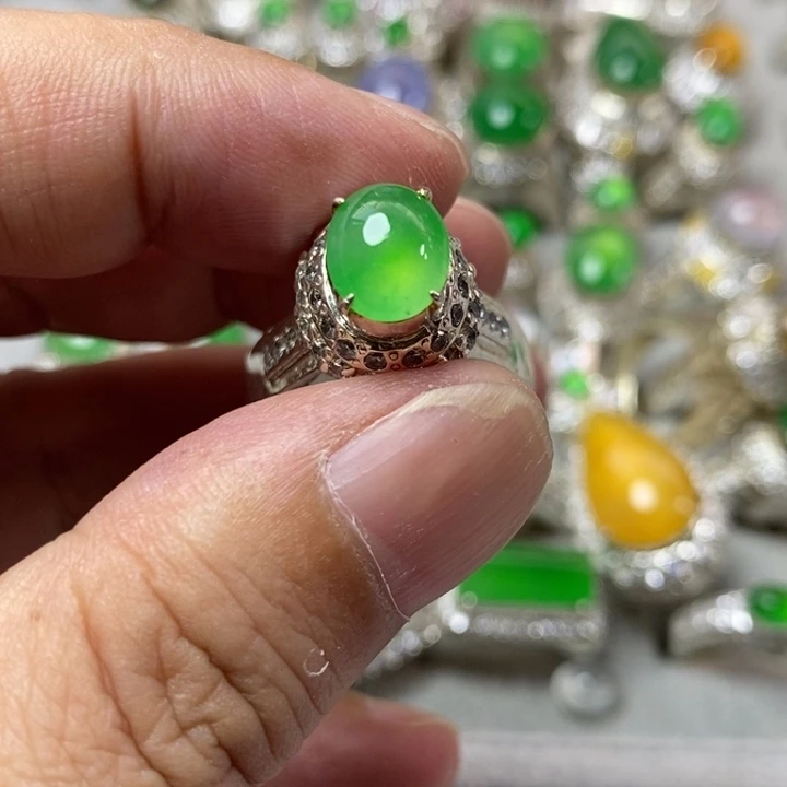 定制翡翠未镶嵌缅甸