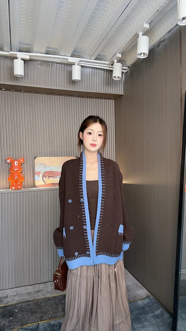 秋冬新款时尚拼色针织女装开衫外套