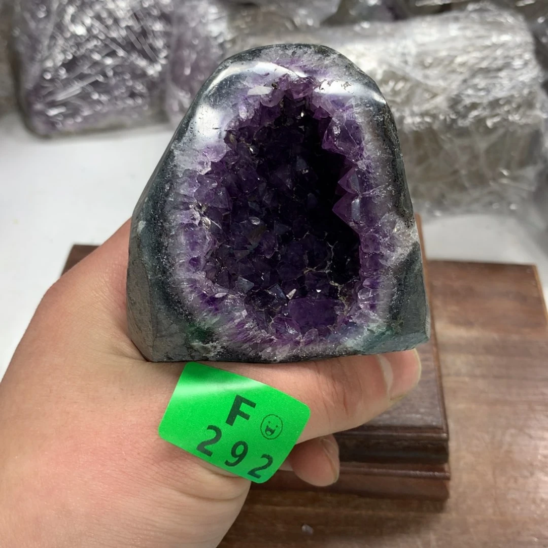 紫晶大型摆件（非配饰）未镶嵌