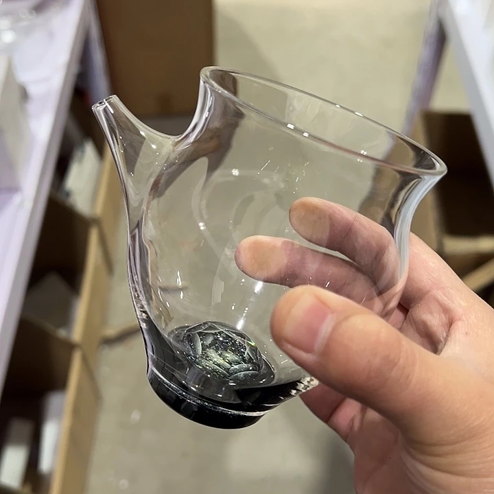 玉见 花语彩金无耳公杯
