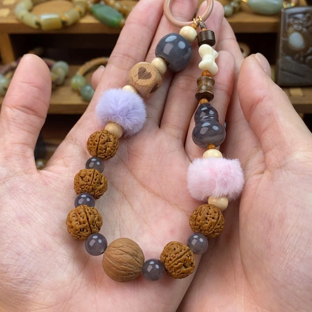 拉***喵和田玉未镶嵌颈饰