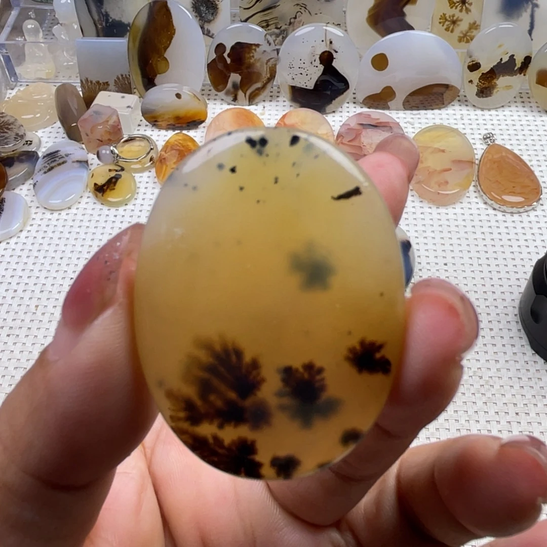 玛瑙/玉髓未镶嵌颈饰