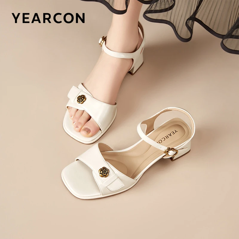 意尔康春夏季新款休闲露趾中跟女方头时装凉鞋一字带低跟软底凉鞋