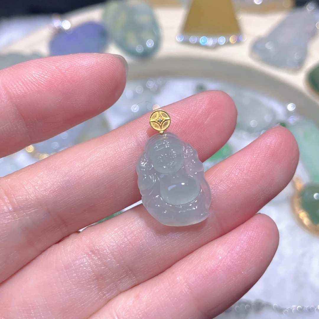 翡翠18K金镶嵌颈饰翡翠