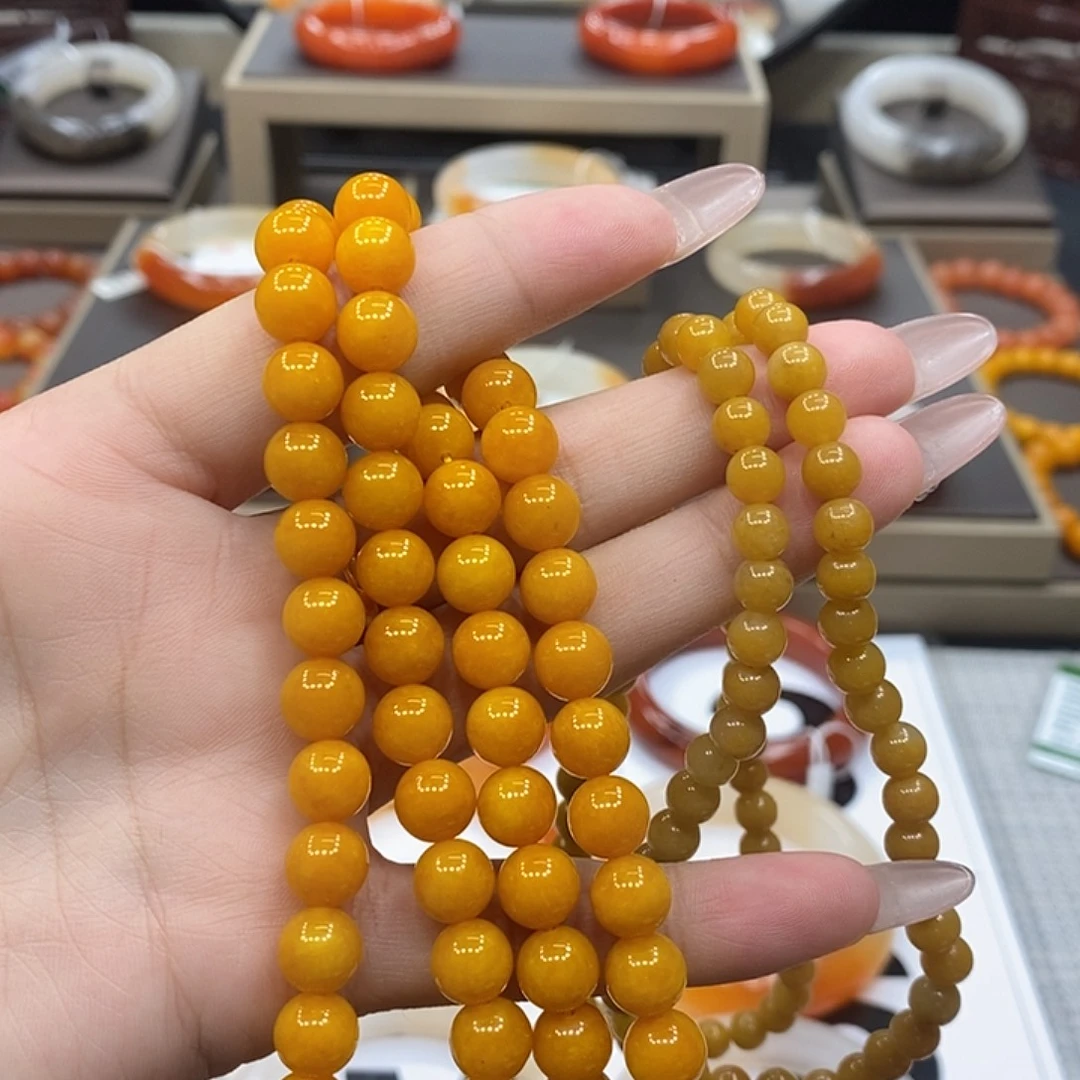 石英质玉（黄龙玉）未镶嵌颈饰