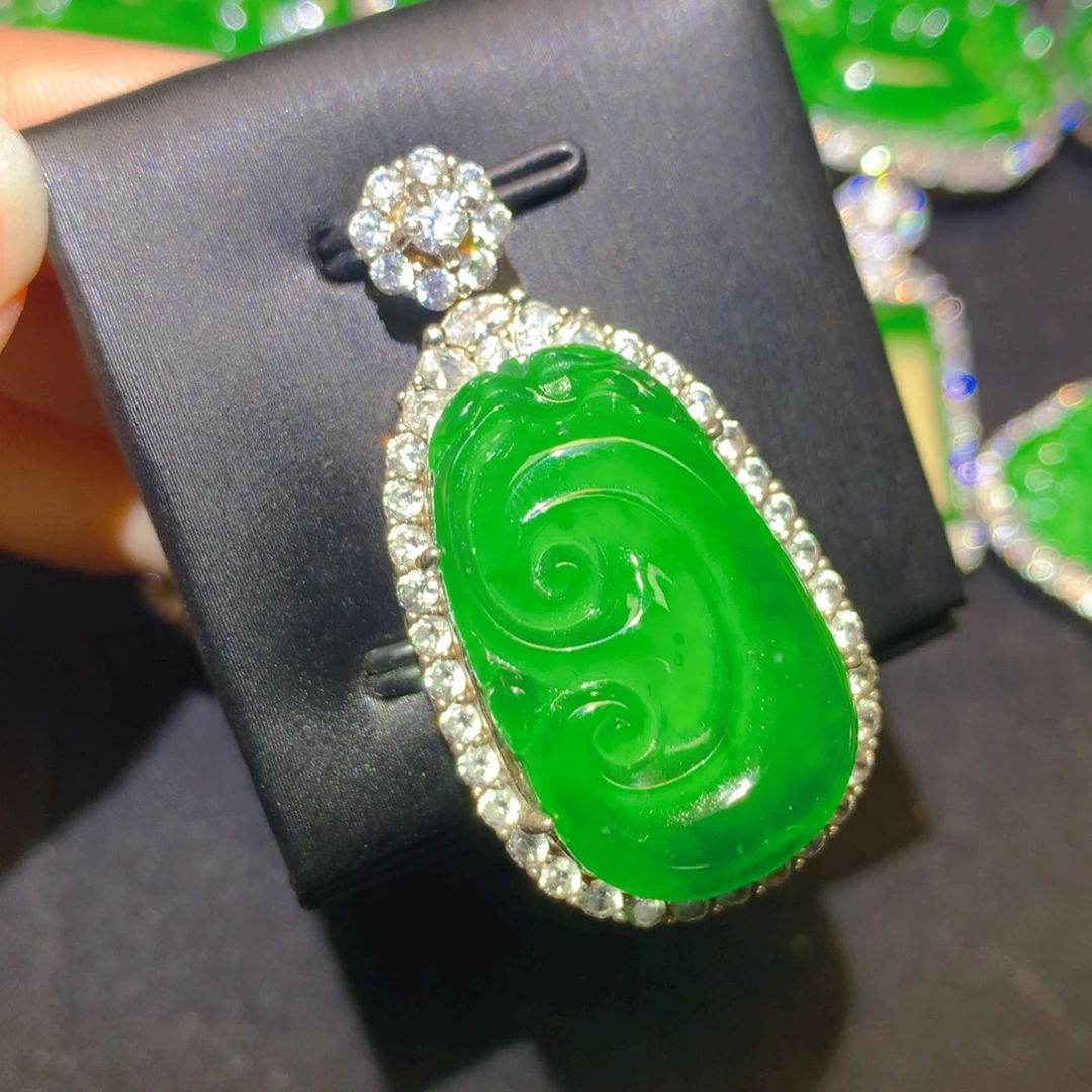 翡翠银S925镶嵌颈饰