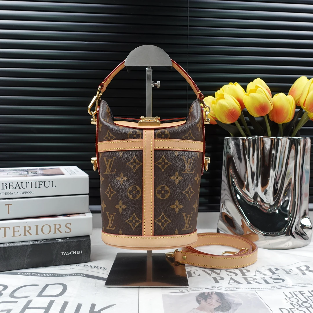 95新 LouisVuitton/路易威登 单肩包/T20320790
