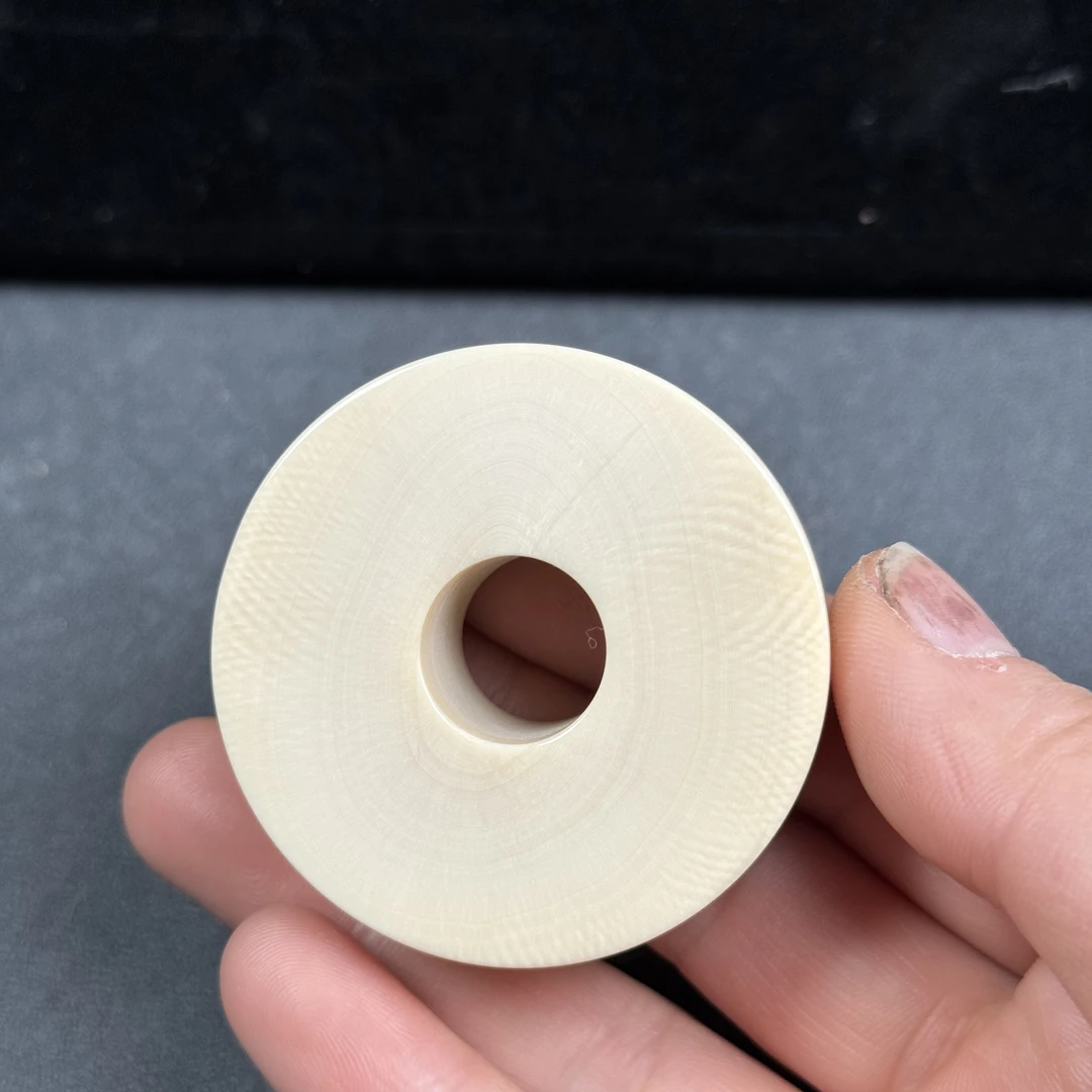 E1183天然猛犸牙 圆饼 牙饼 46*20mm支持鉴定 假一罚四