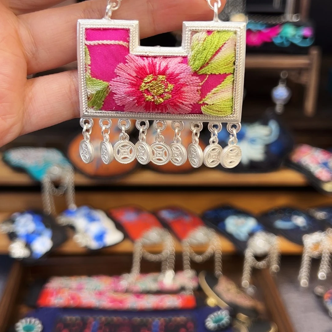 织绣手工刺绣工艺品