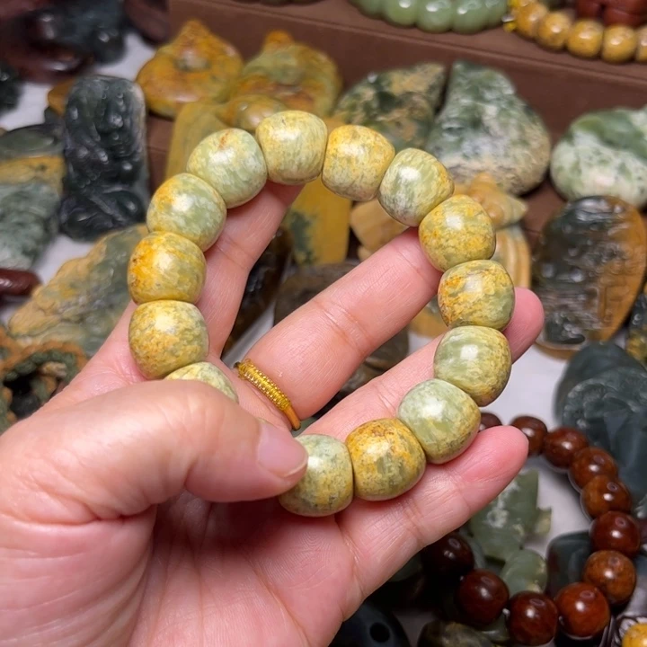 顺***未镶嵌手链和田玉（糖玉）