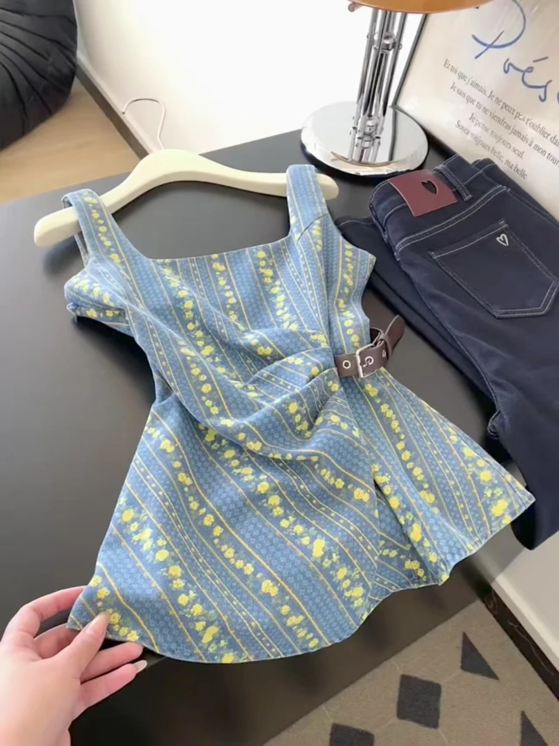 韩系小众掐腰碎花条纹吊带背心女夏季新款独特别致超好看显瘦上衣