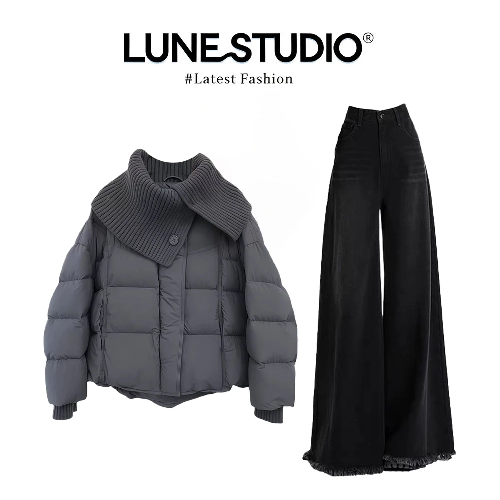 韩系新款超好看冬季流行穿搭短款面包服外套女高腰黑色牛仔裤套装