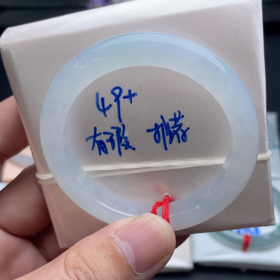 翡翠未镶嵌手镯翡翠手镯05