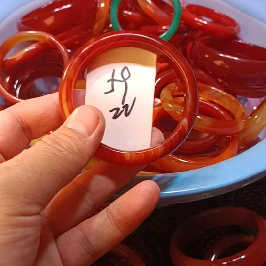 玛瑙/玉髓未镶嵌手镯