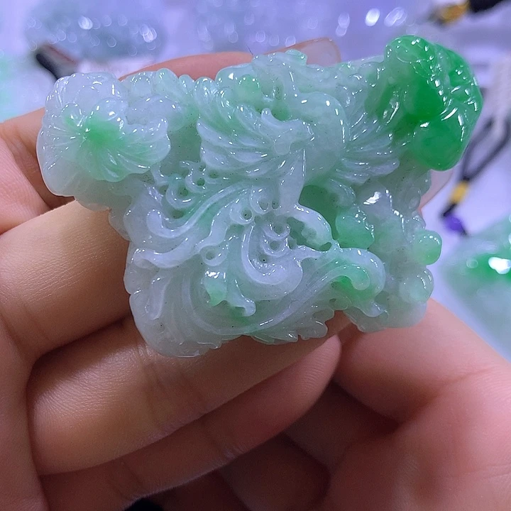 颈饰未镶嵌翡翠天然翡翠A货吊坠