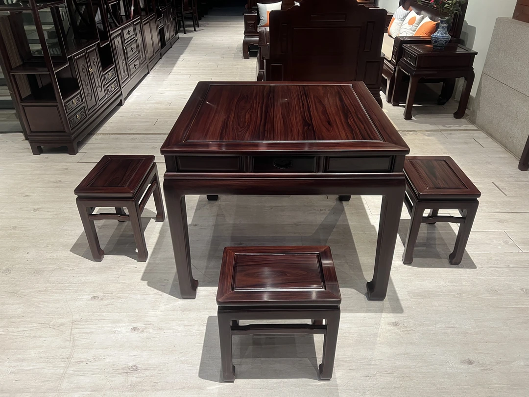 红木名贵硬木八仙桌中式客厅四方桌家用新中式禅意桌椅胡桃色方几