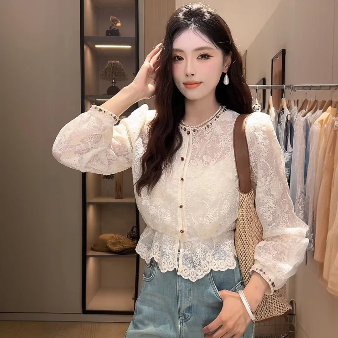港风重工钉珠刺绣提花长袖衬衫女春秋爆款百搭短款蕾丝上衣2515#
