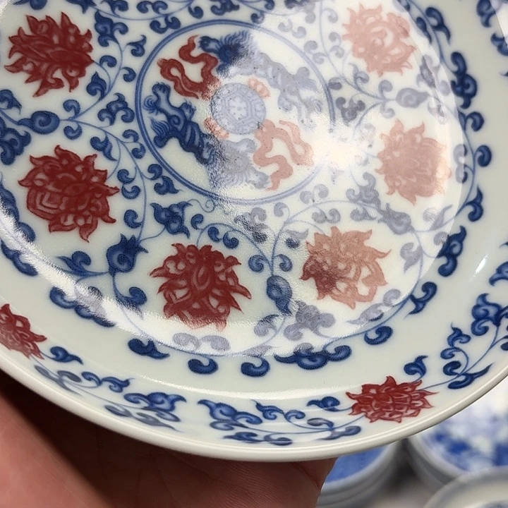 瓷片釉里红缠枝莲大胡乘景德镇