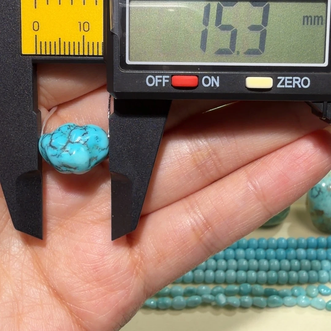 绿松石未镶嵌随形高瓷高蓝