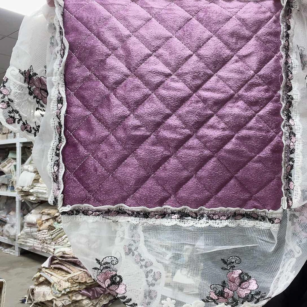 雪尼尔吐了咯啦咯啦咯啦咯啦咯啦