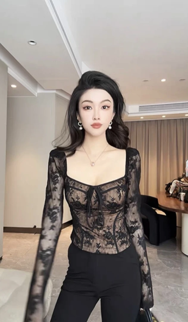 性感辣妹方领蝴蝶结系带蕾丝衫上衣女早秋气质显瘦高级感长袖T恤