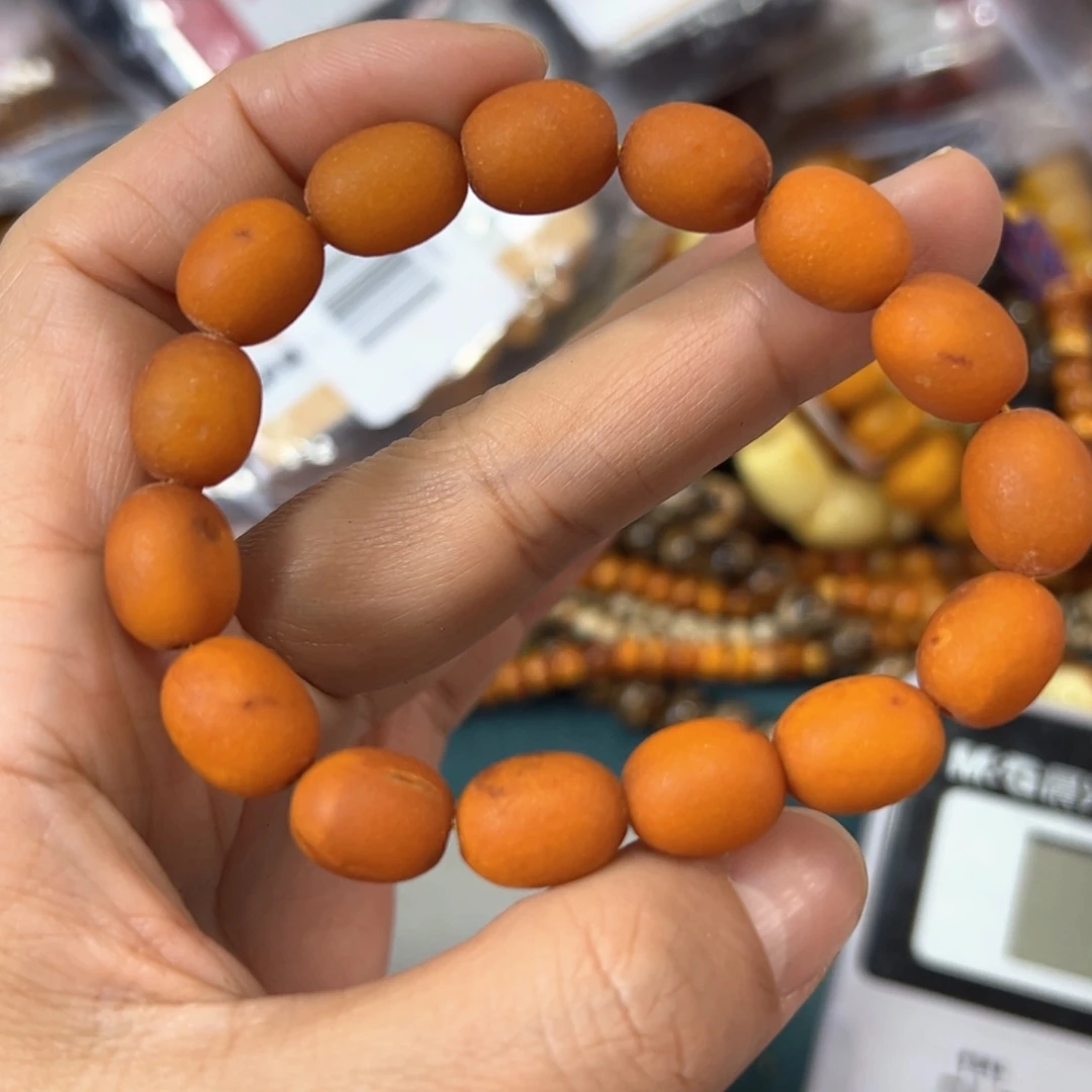 琥珀珠宝奇石未镶嵌585