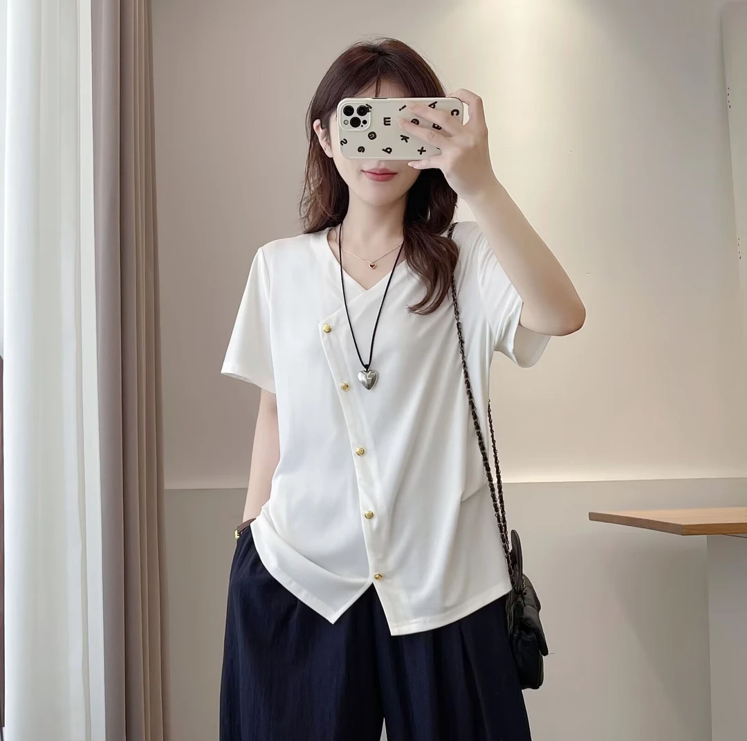 小香风金扣    显瘦遮肉 正肩 显瘦宽松  百搭夏季减龄T恤