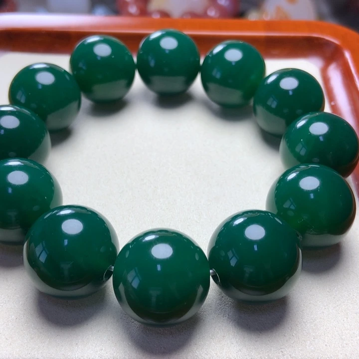 玛瑙/玉髓手串未镶嵌满肉翠绿
