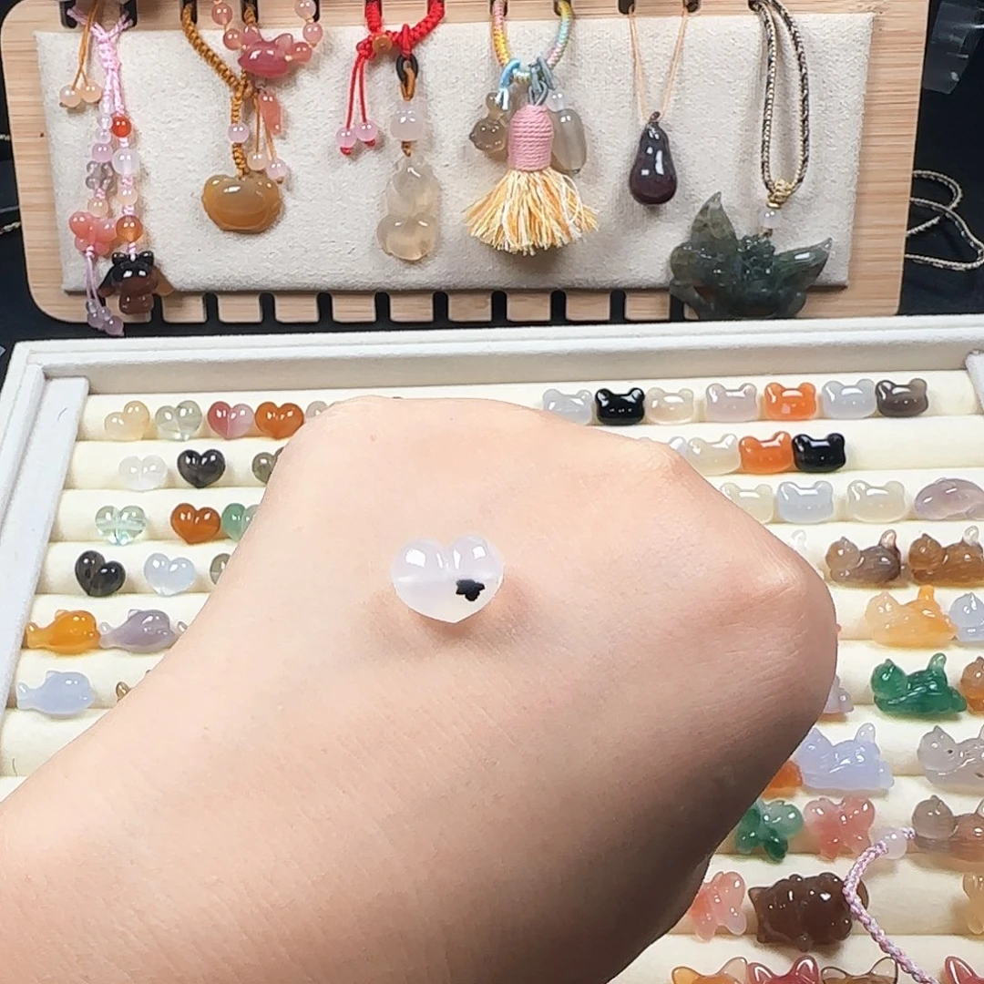 微***.玛瑙/玉髓颈饰未镶嵌