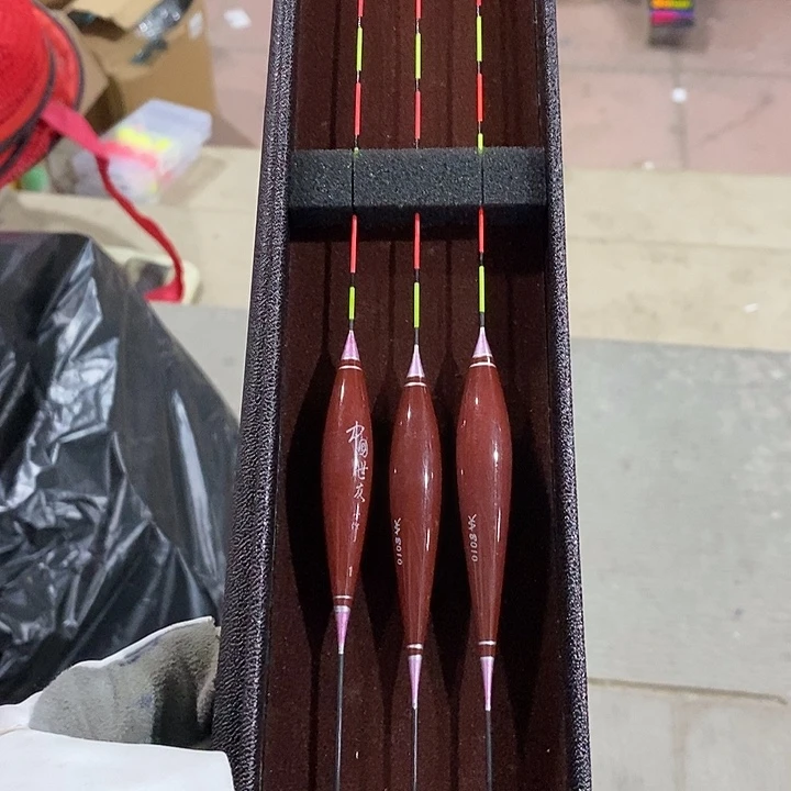 9号鱼漂一盒，，，，，，