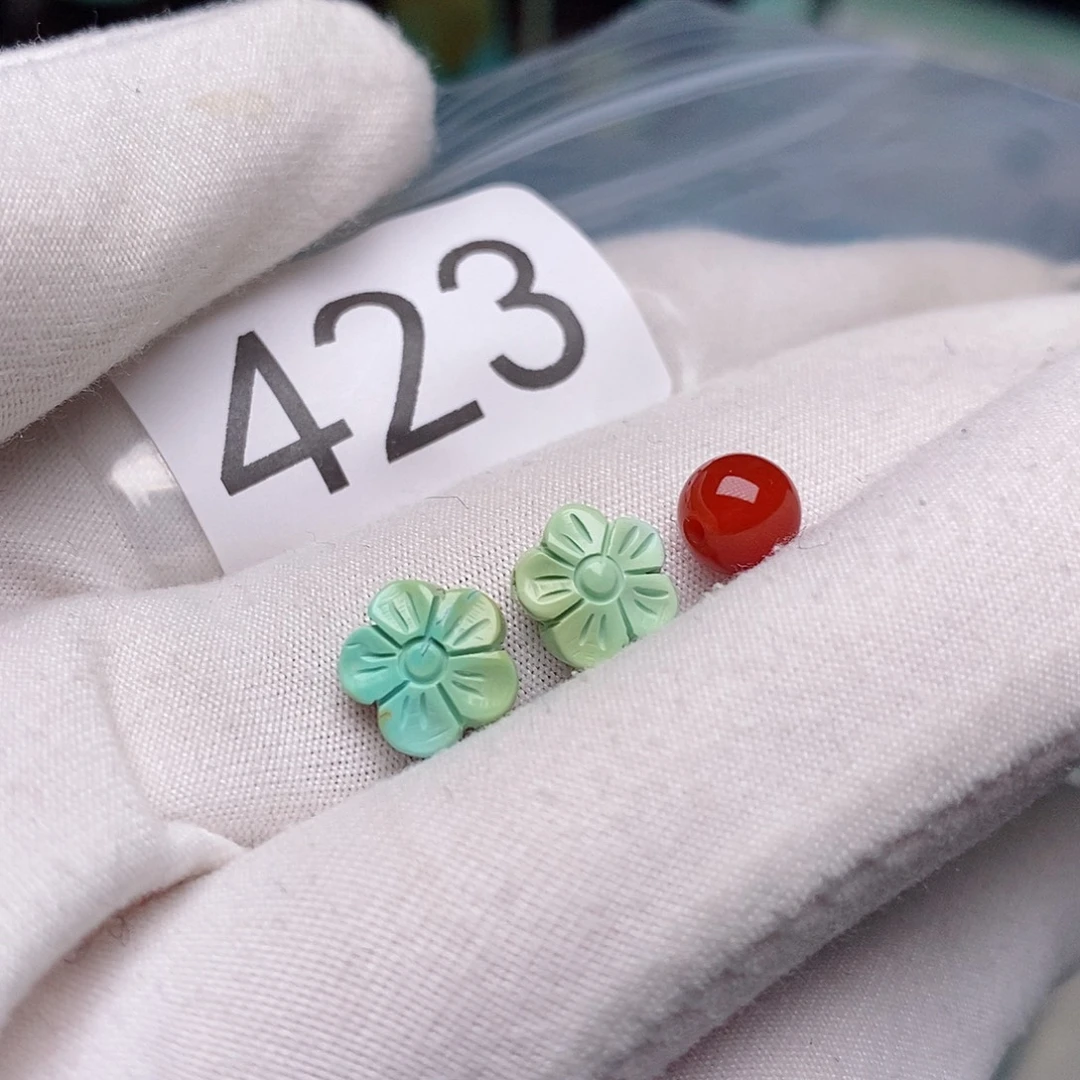 南红玛瑙未镶嵌珠宝奇石