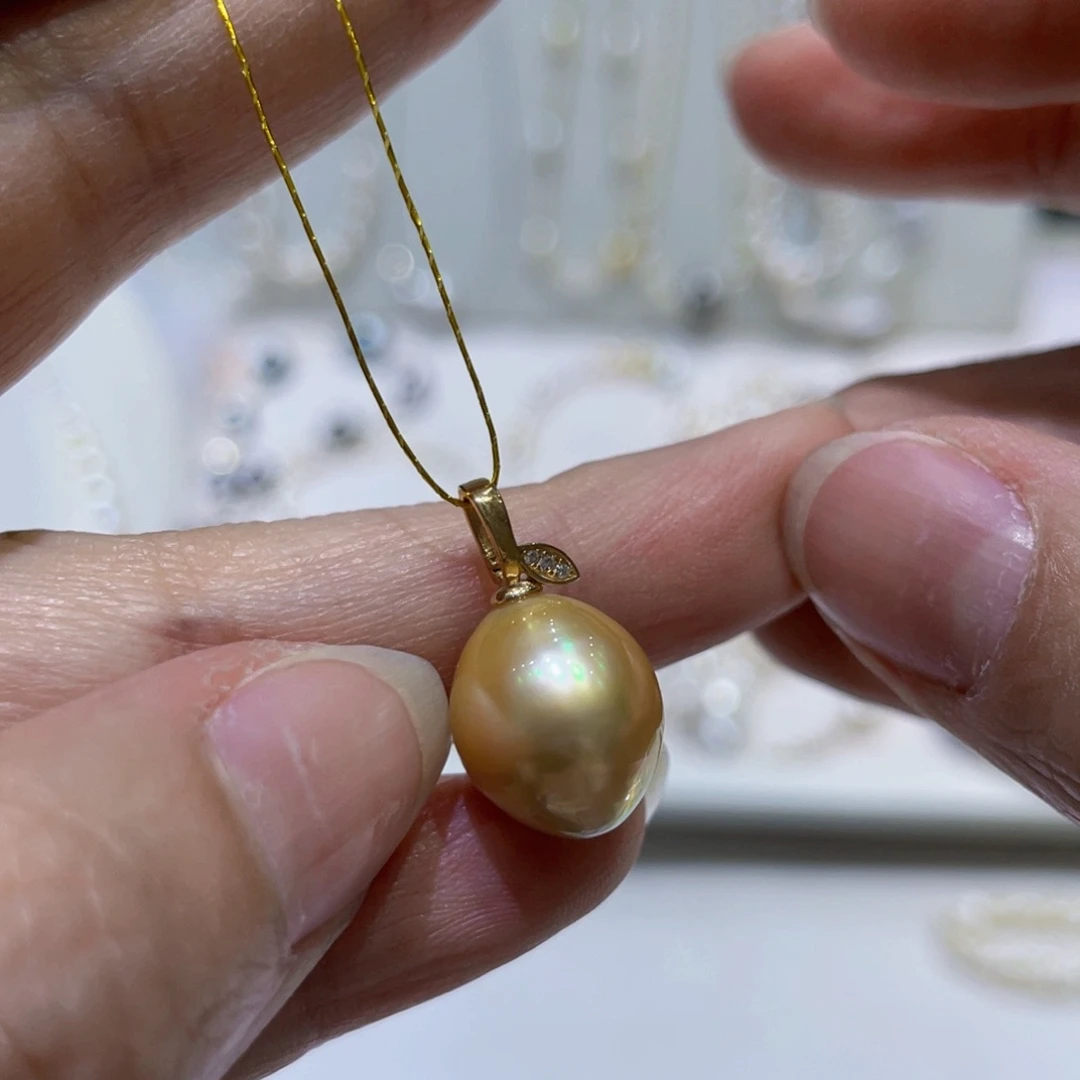 海水珍珠颈饰未镶嵌?****、