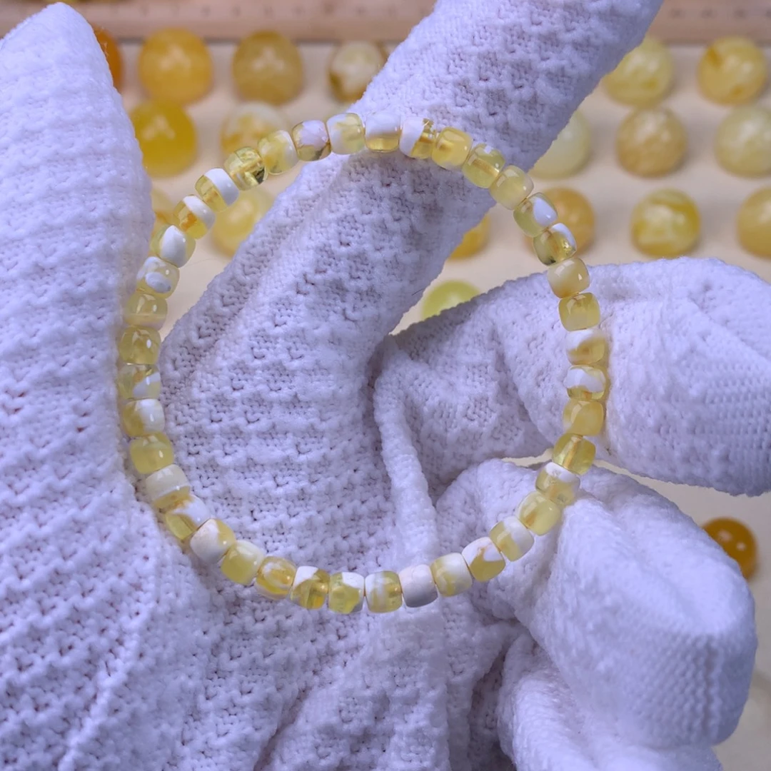 琥珀未镶嵌裸石5毫米